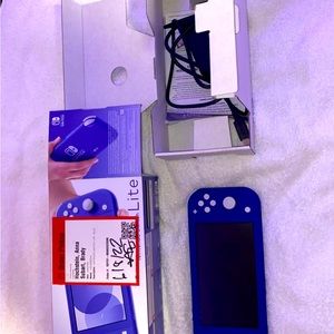 Nintendo lite, turned on once but never used.